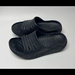 Men’s 12 HOKA Recovery slides - black